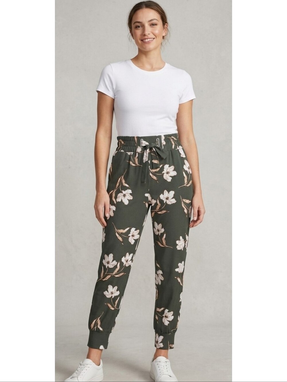 One By Chapter One Floral Jogger Pants Green Size S
